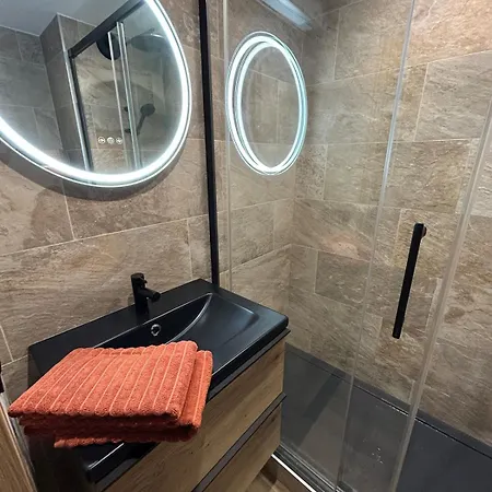 Orcadia Piscine Climatisation Parking Wifi Appartement *
